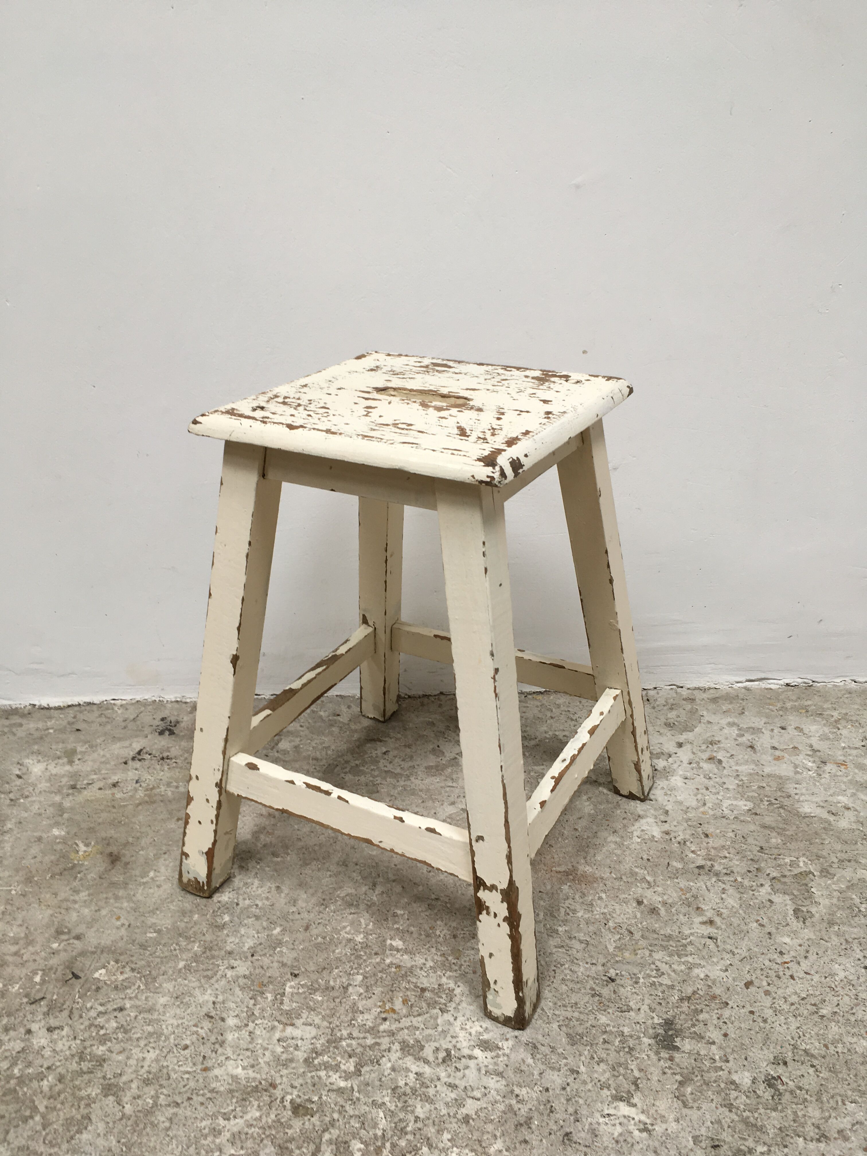 Stool white patina on wrist
