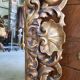 Miroir en bois dore a coquille