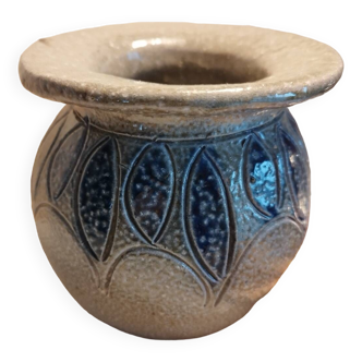 Salt stoneware ball vase