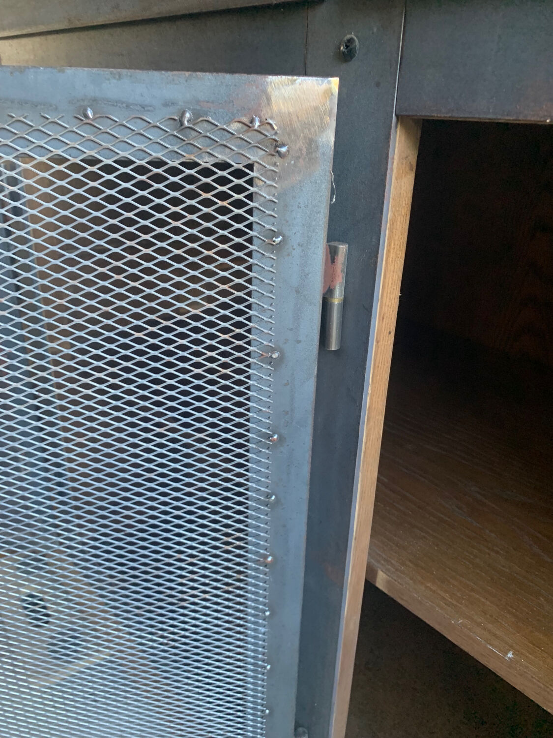 Steel wood sideboard