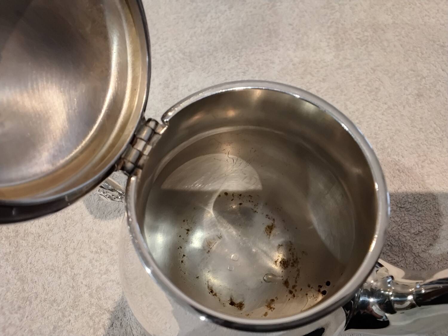 Silver-plated metal teapot by Christofle, Marly rocaille pattern, 1L