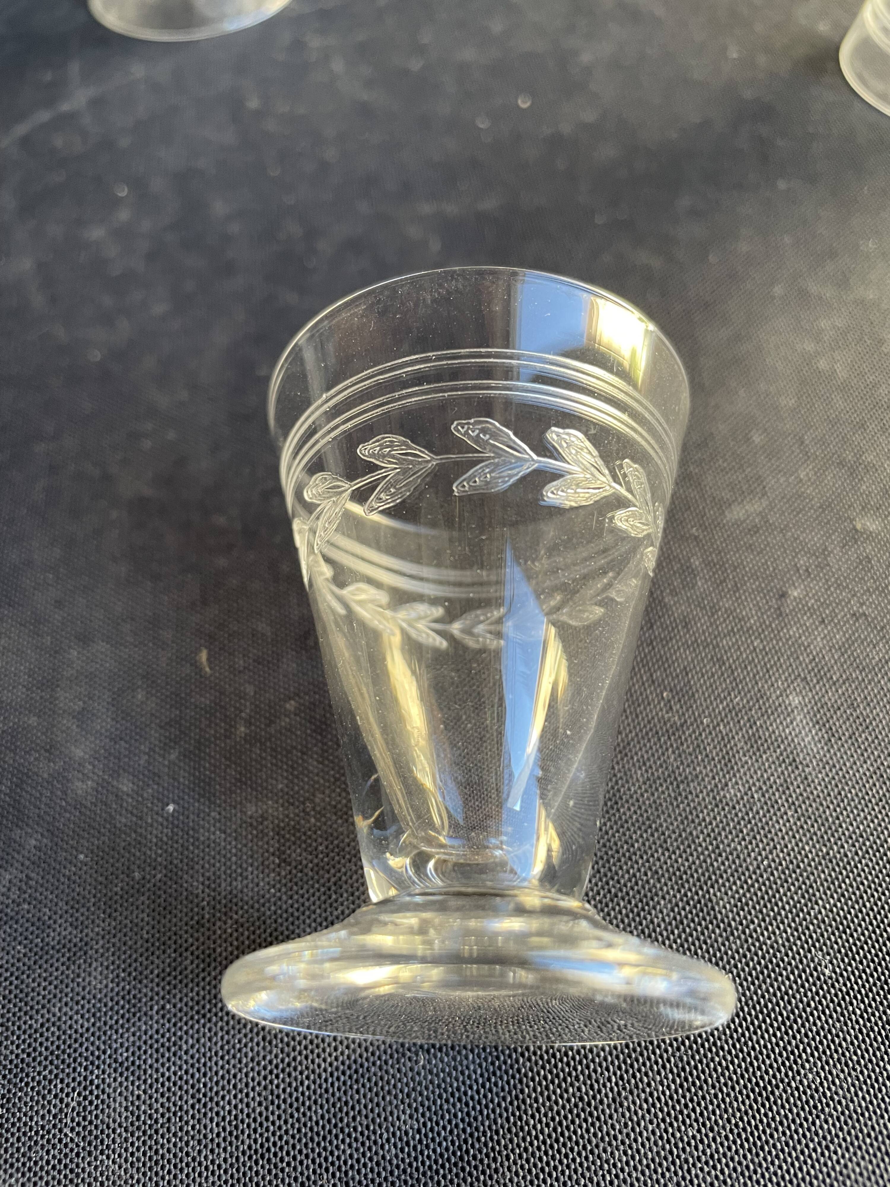 12 liqueur glasses – guilloché crystal – art deco