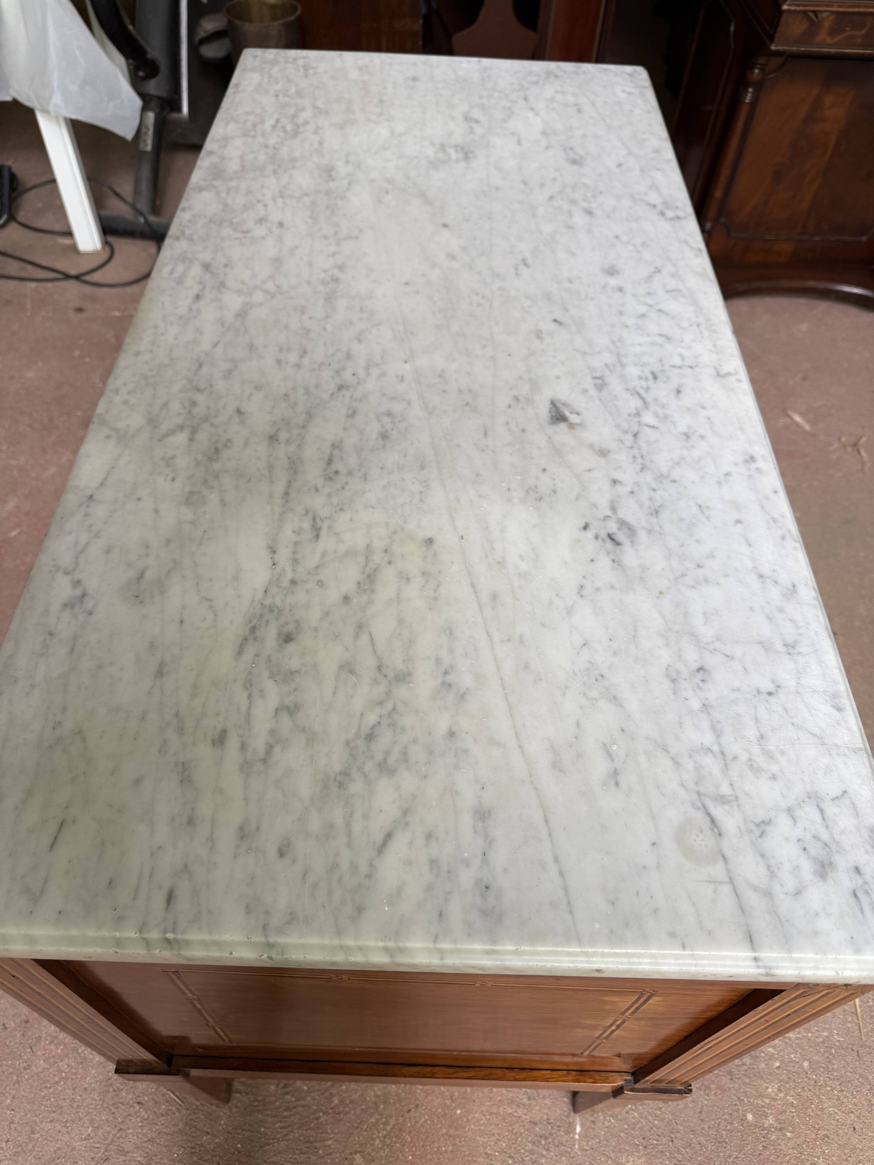 Louis XVI chest of drawers