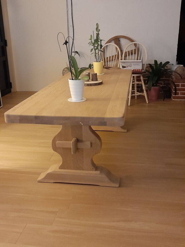 Monastery table in aeorogumed oak