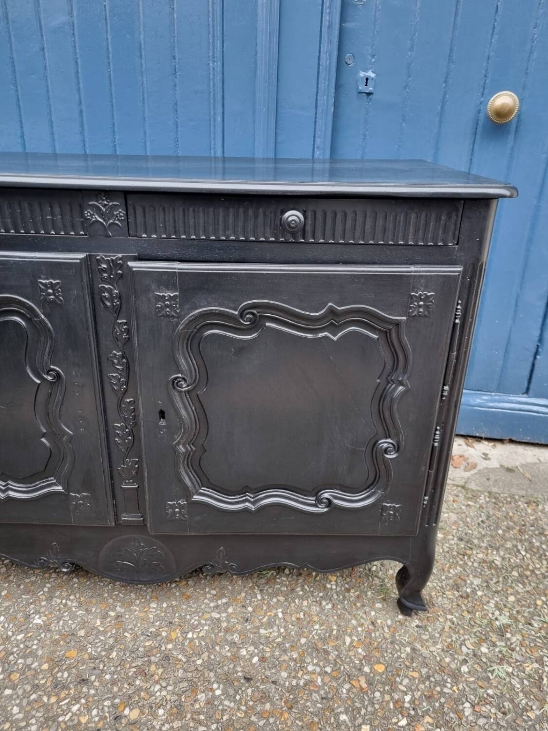 Black Louis XV low sideboard