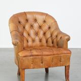 Sheepskin Chesterfield armchair with elegant design and lots of character