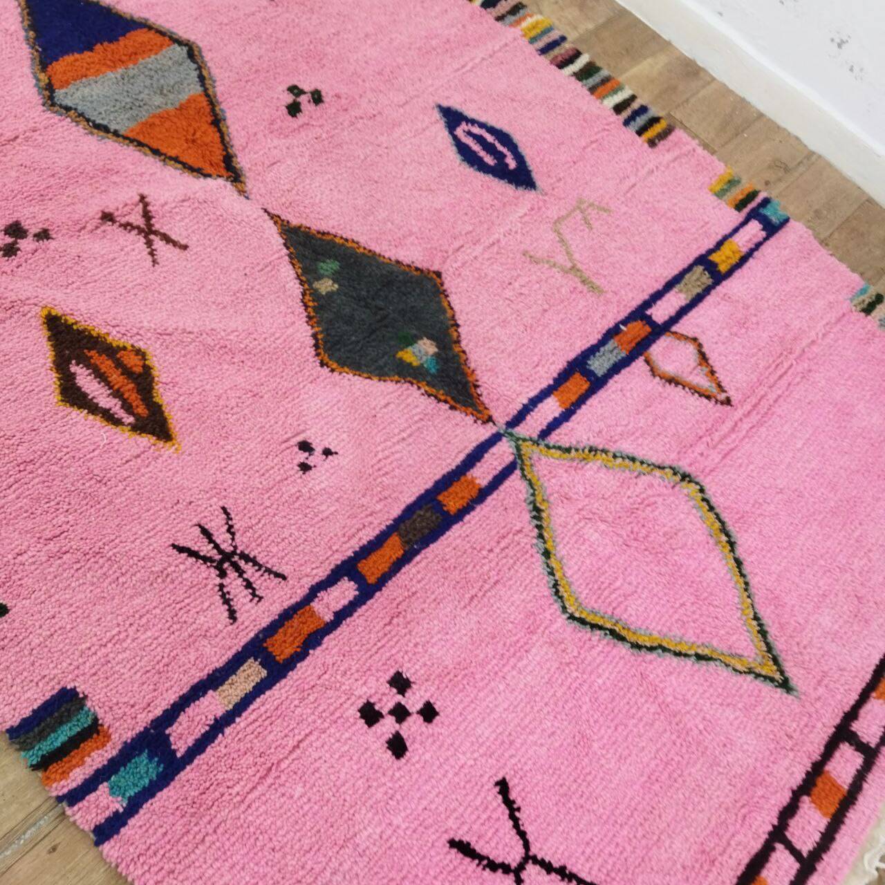 Azilal Berber rug in handmade wool 300 X 200 CM