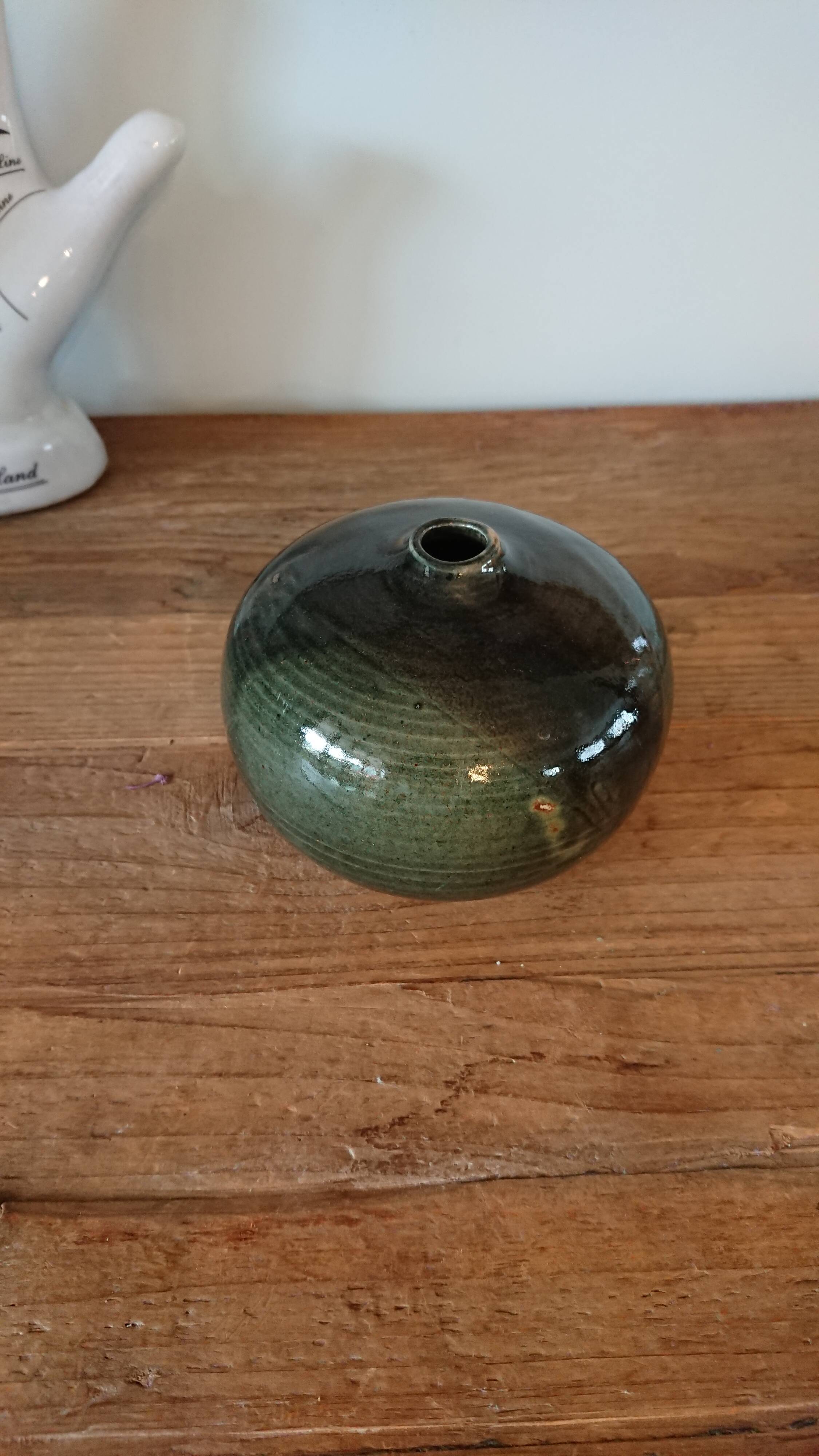 Soliflore green ceramic ball