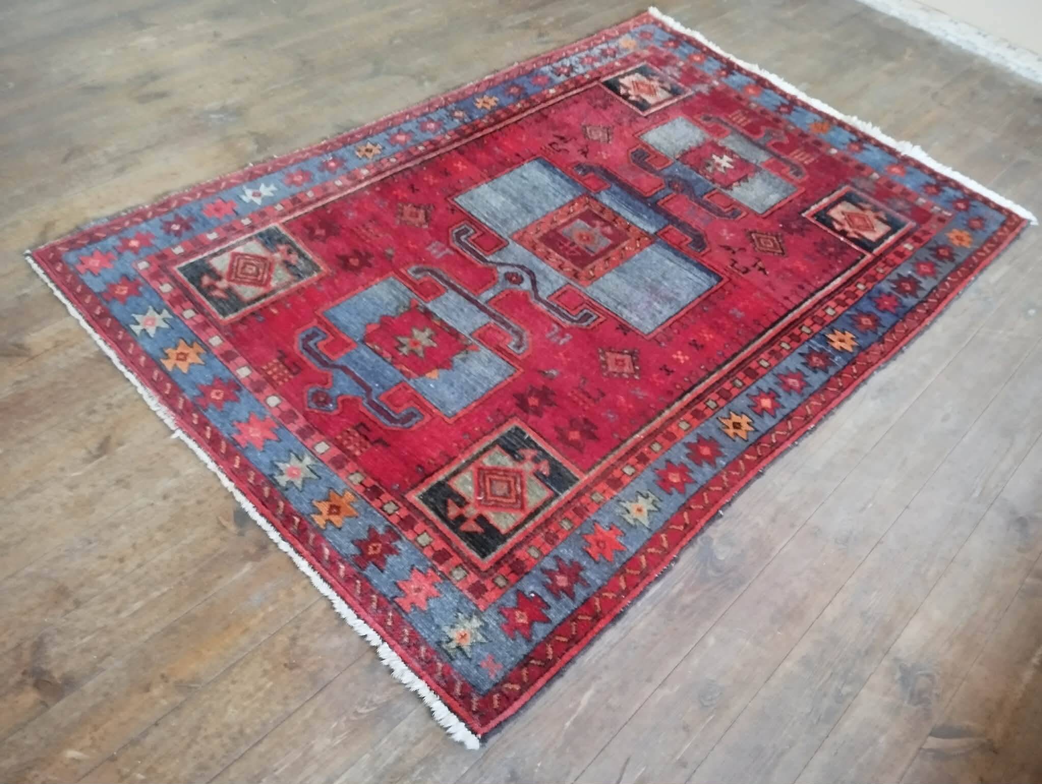 Handmade Persian Hamadan rug 199x135cm