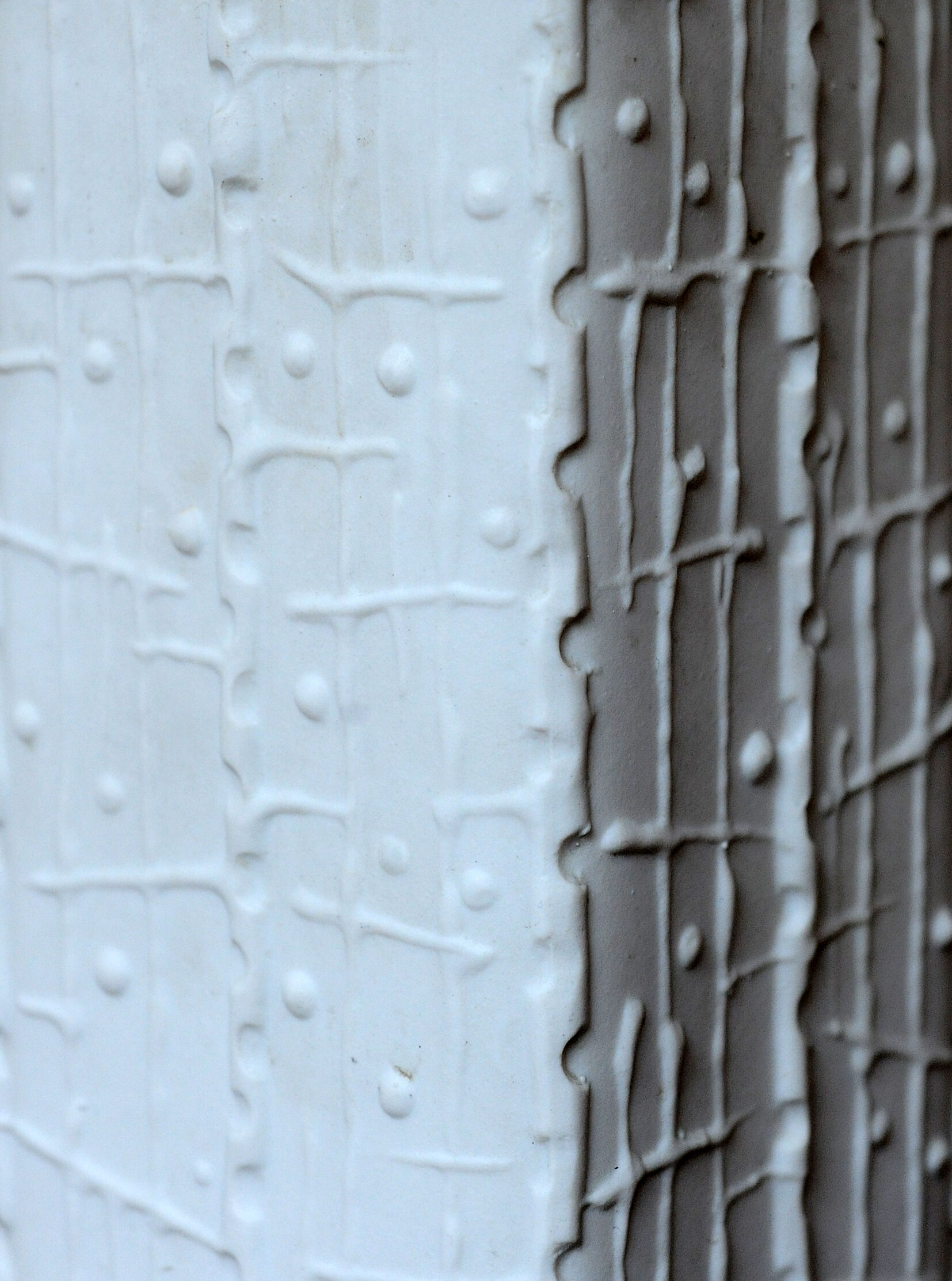 1960 white porcelain vase