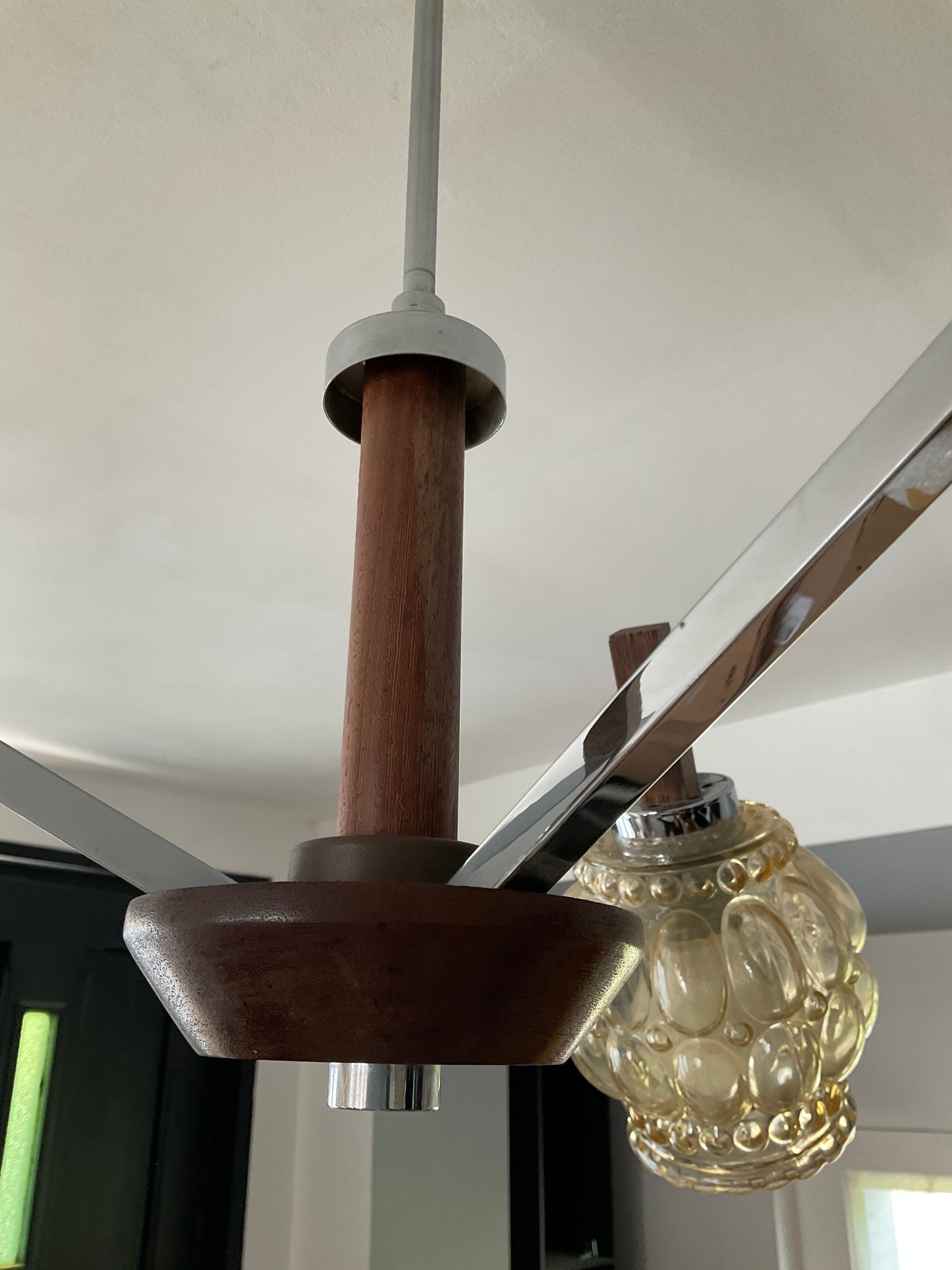 Lustre scandinave années 60 en teck et métal chromé