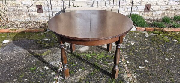 Table ronde bois avec 1 rallonge intégrée + 6 chaises bois et tissus