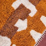 Tapis Beni Ouarain 300x200 cm – Laine épaisse, motifs berbères ocre & écru,