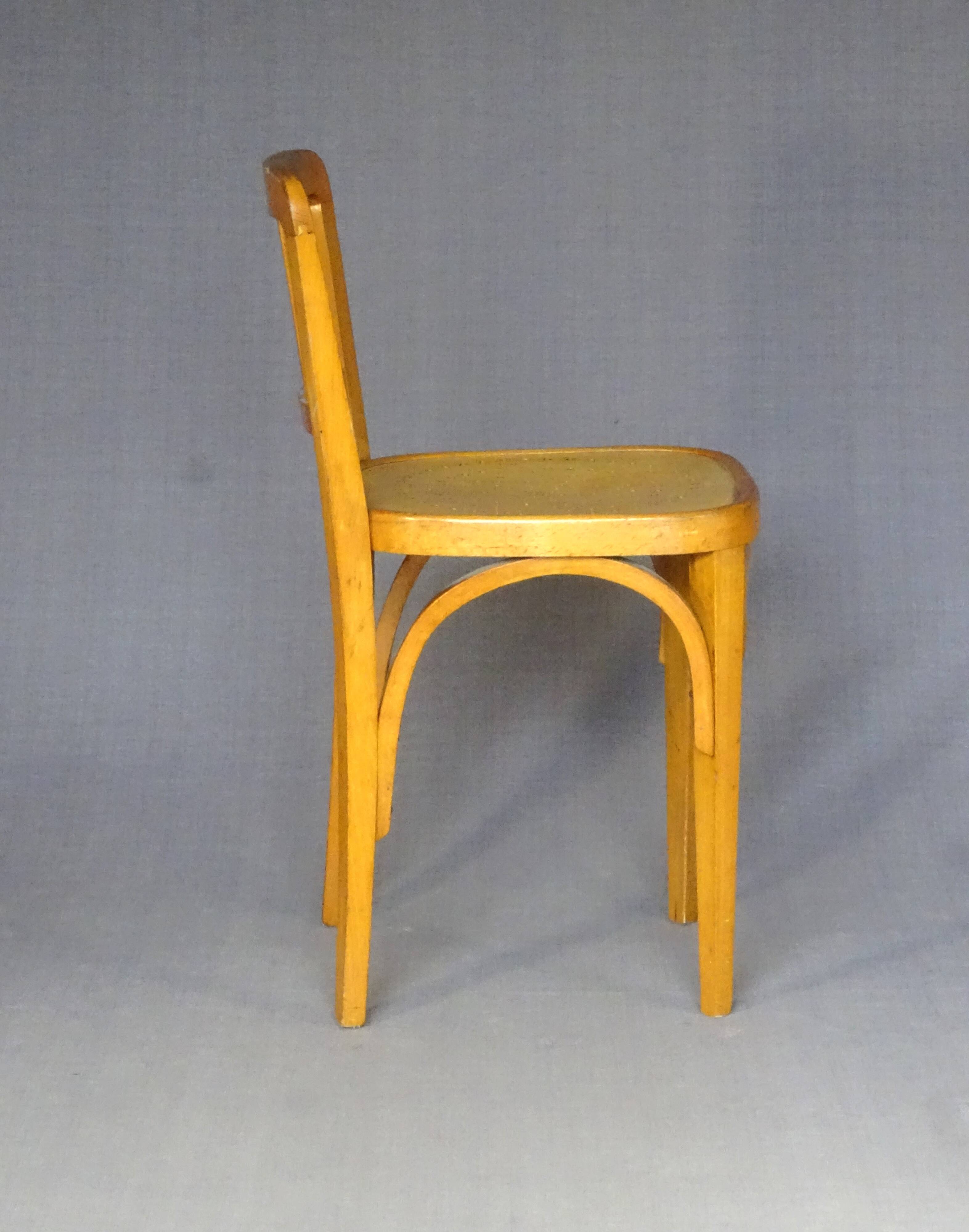 Curved wooden workshop chair Horgen Glarus (CH) 1950, not Thonet bistro.