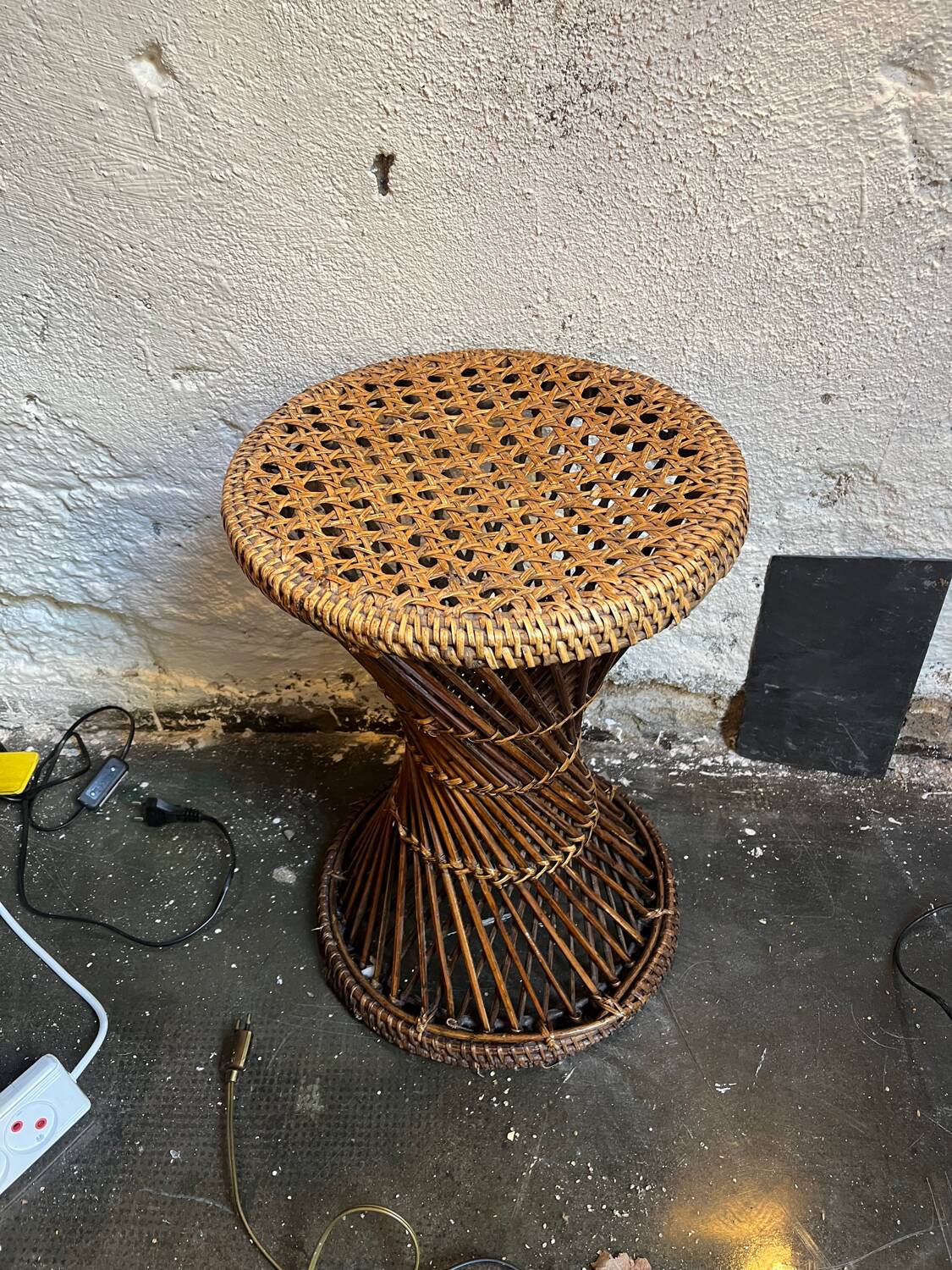 Wicker tam-tam style stool