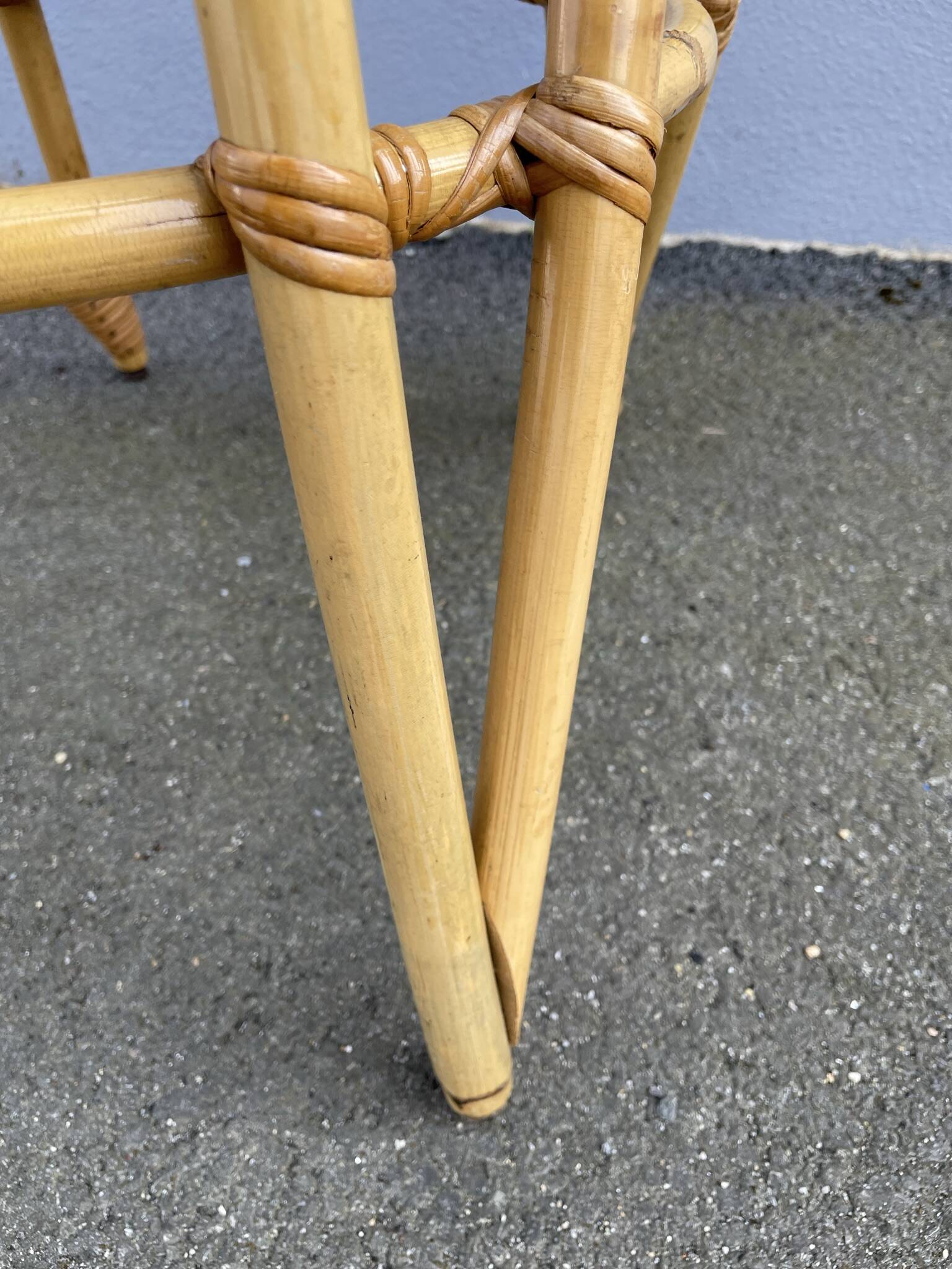 Chaises en rotin  à croisillons