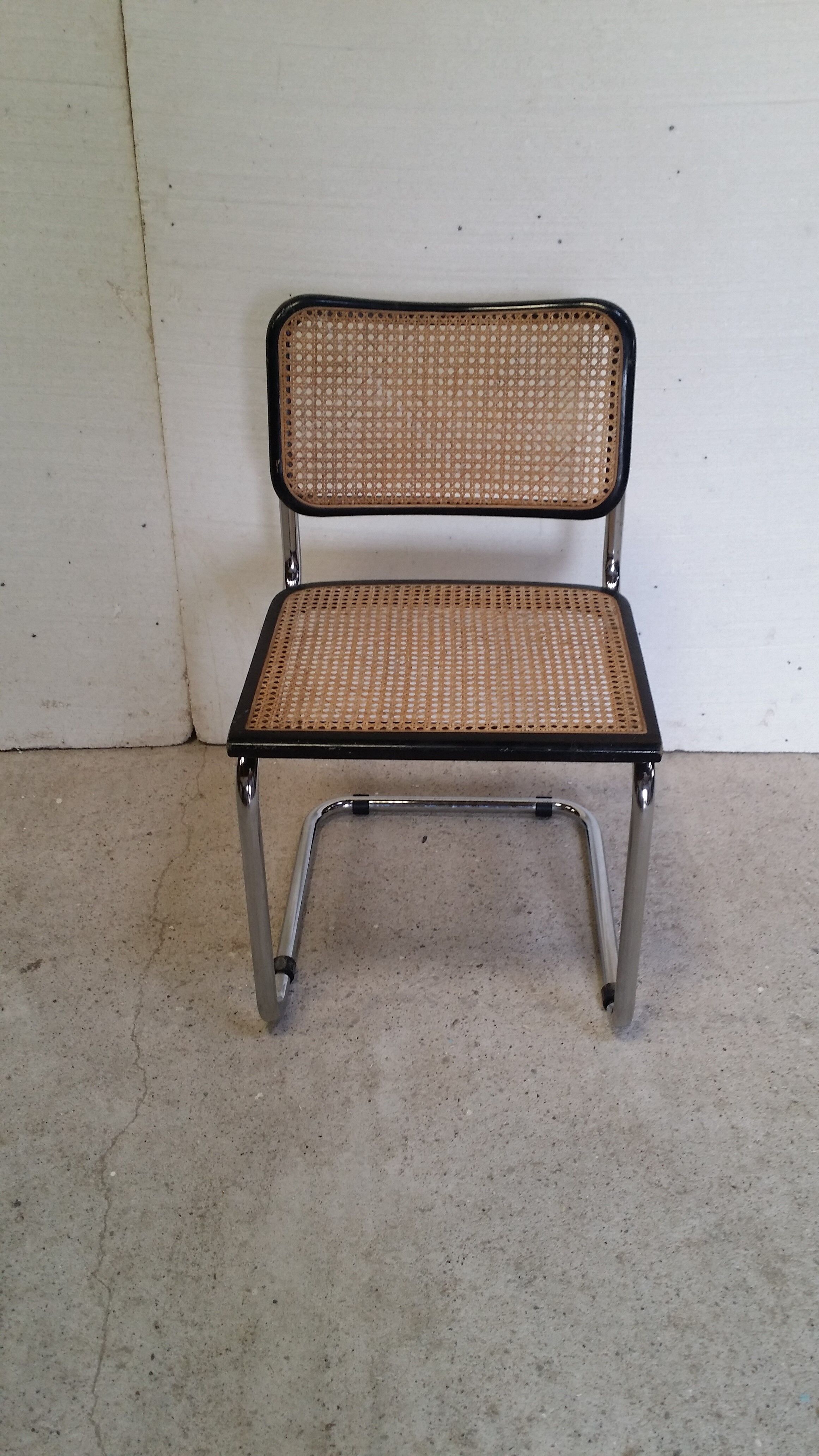 B32 chair by Marcel Breuer