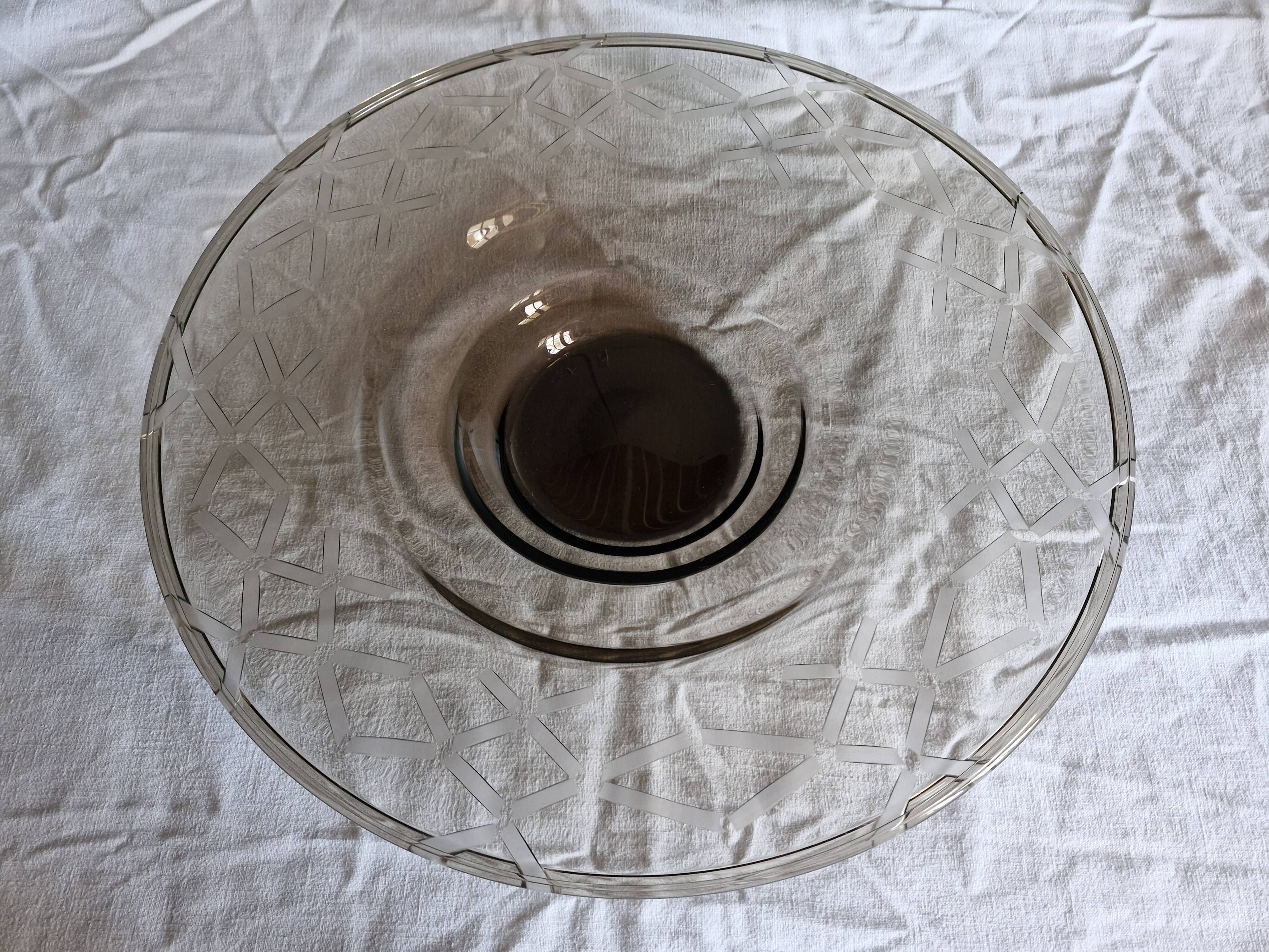 Large bowl/plate/centrepiece smoked glass art-deco