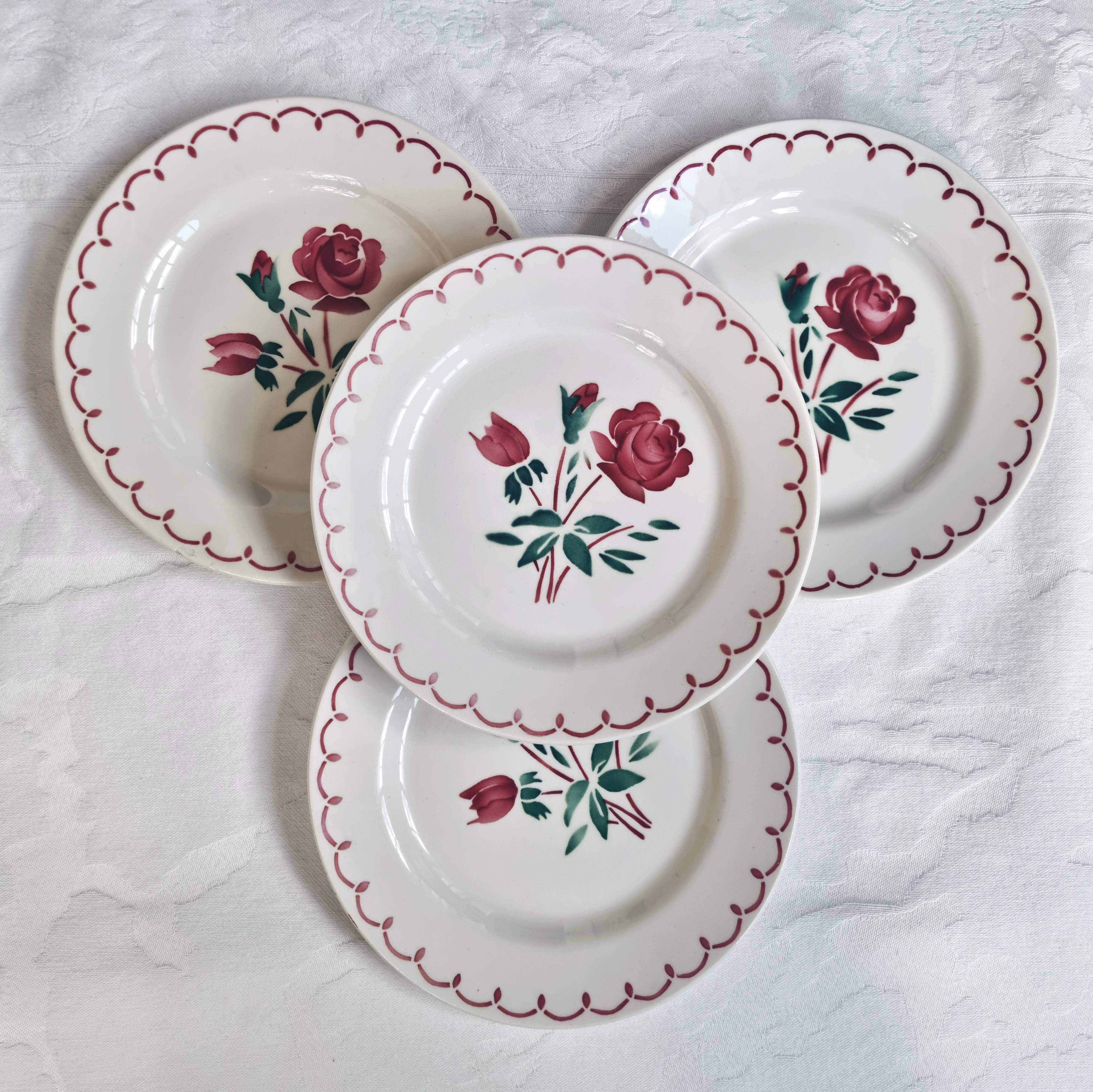 Set of 4 plates with badonviller sweets