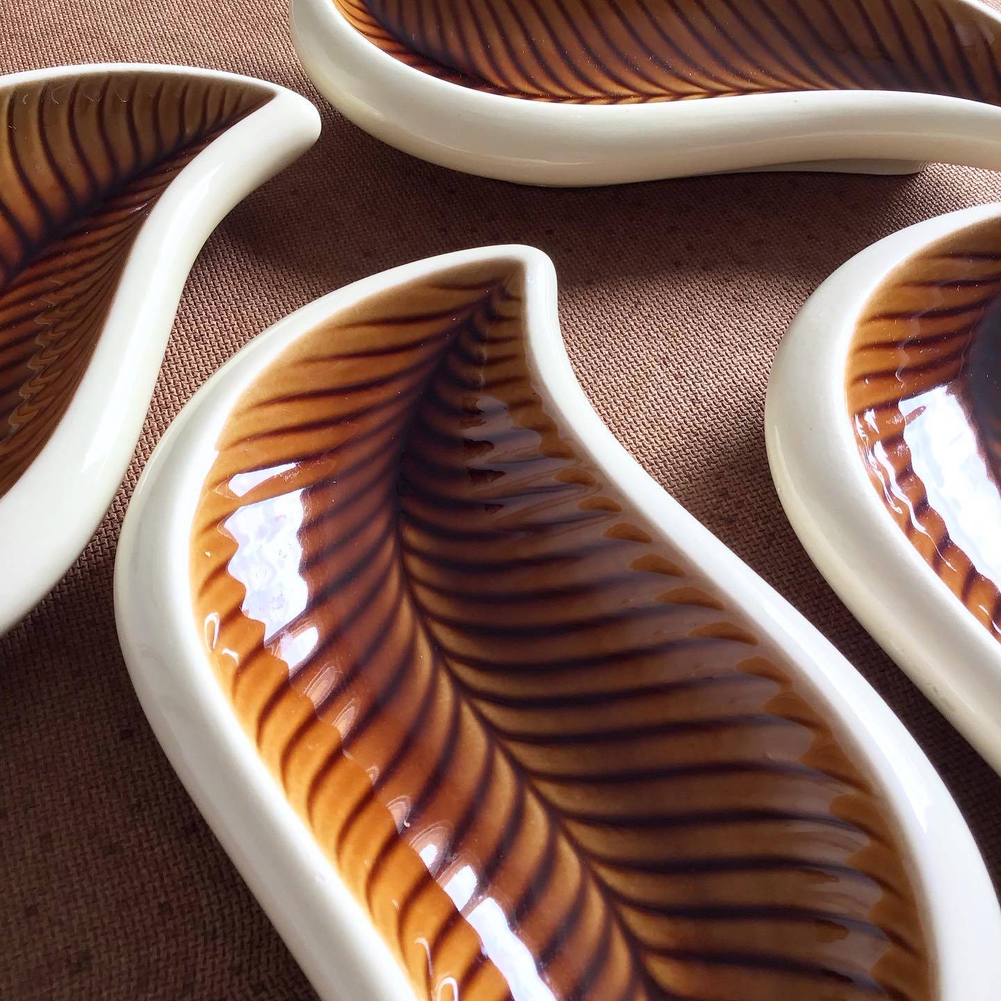 4 dishes Verceram vintage leaves