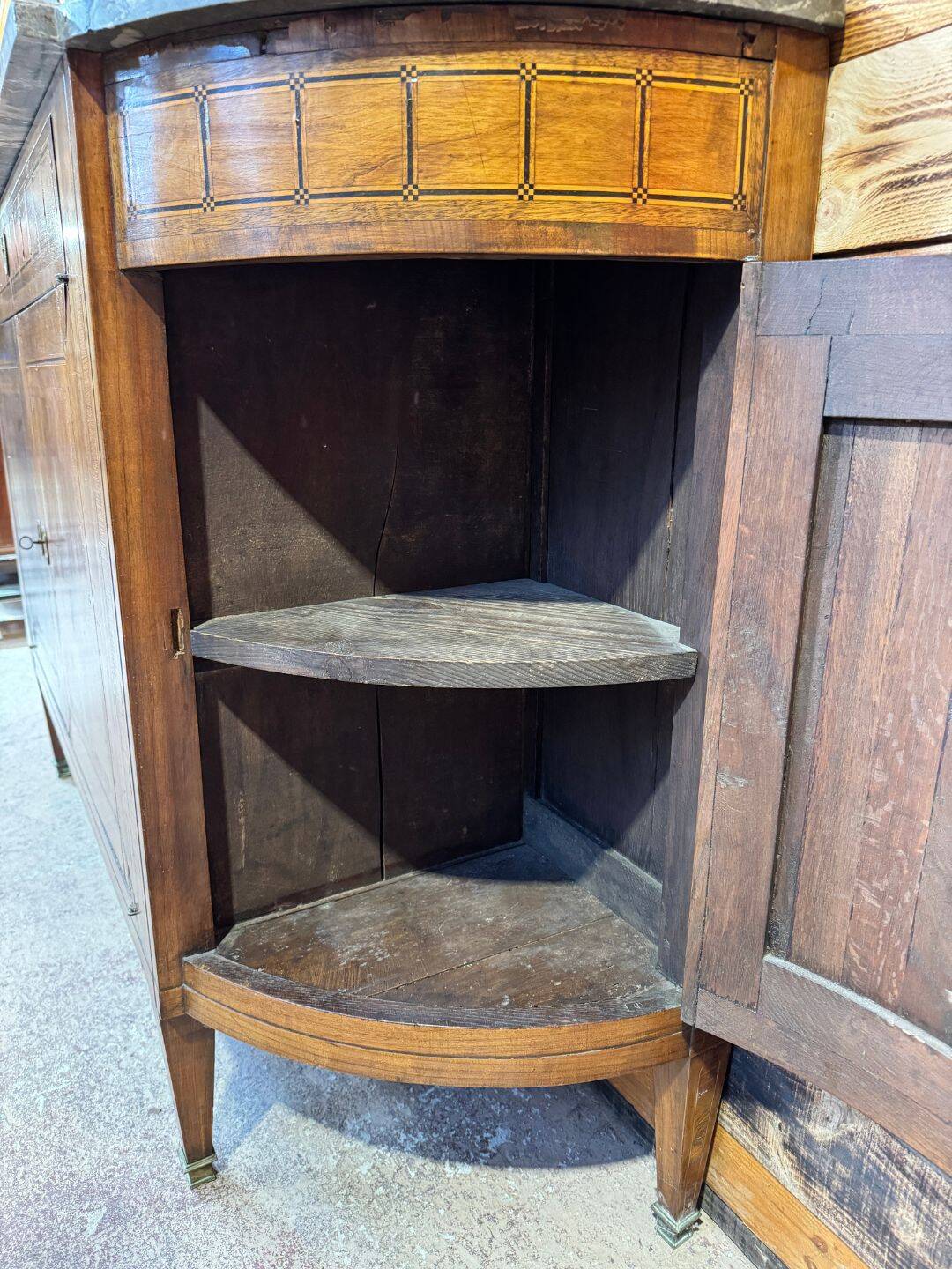 Buffet Louis XVI