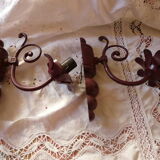 Paire d'appliques métal bordeaux globe en verre