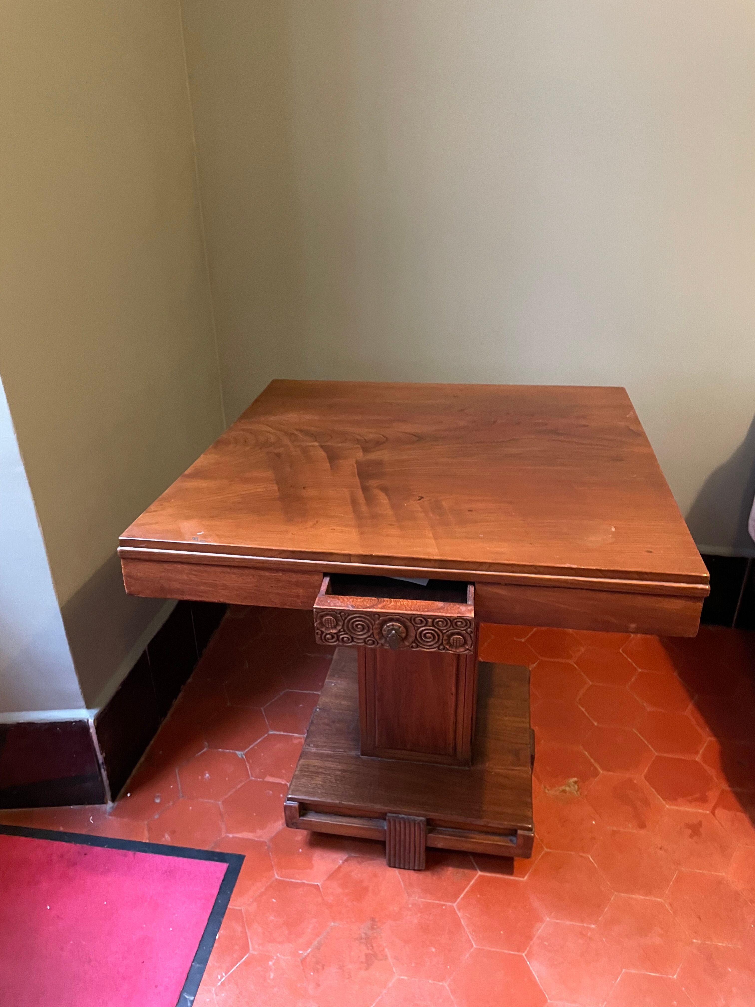 Table de jeux