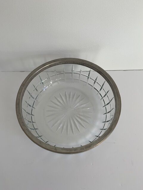 salad bowl, cup, empty art deco pocket