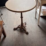 Guéridon pied en fonte et plateau imitant la pierre