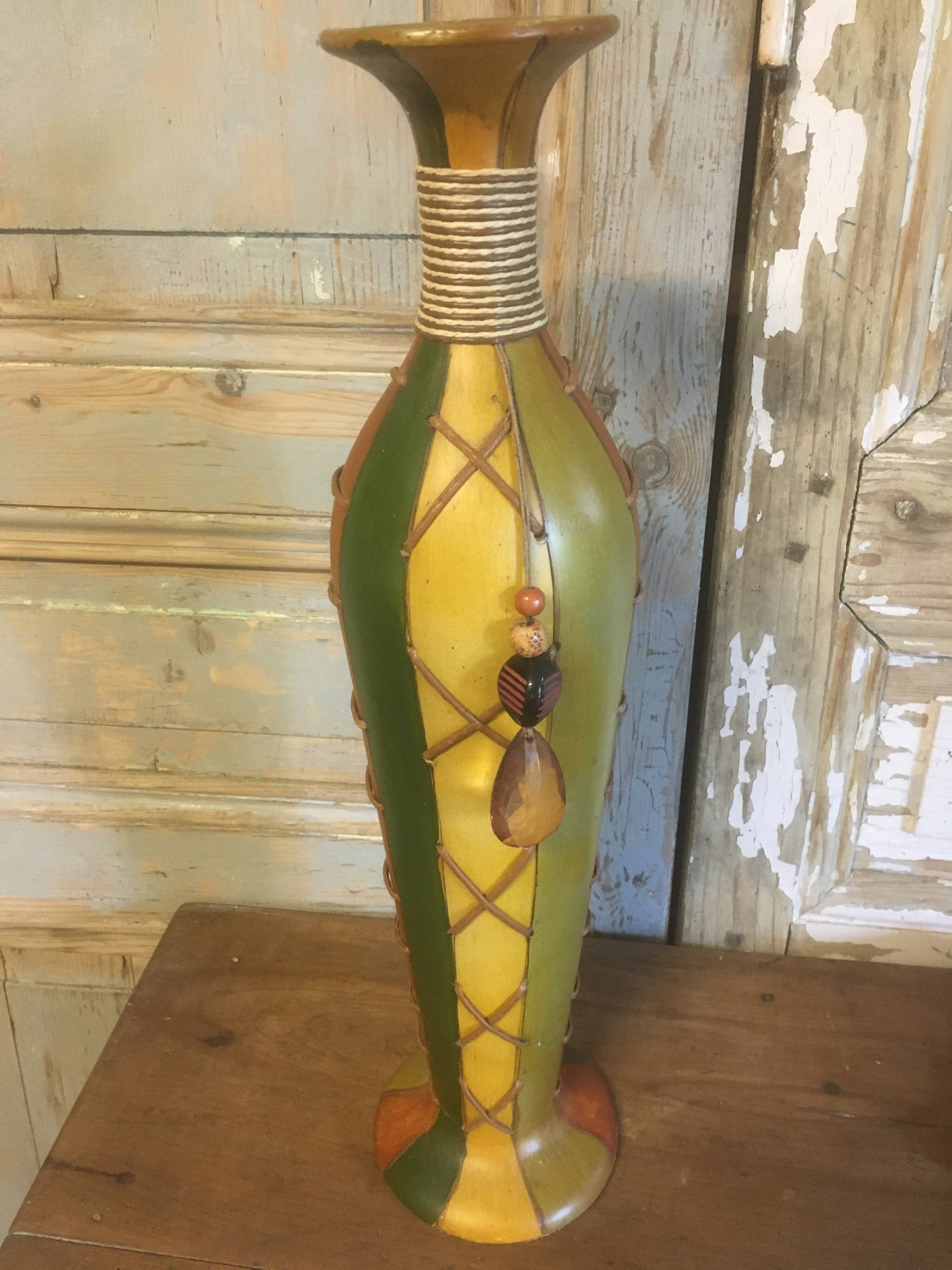 Soliflore in wood or resin