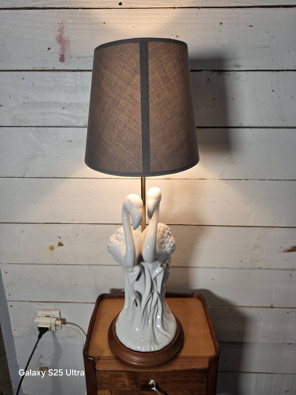 Lampe flamants roses en porcelaine blanche, années 80