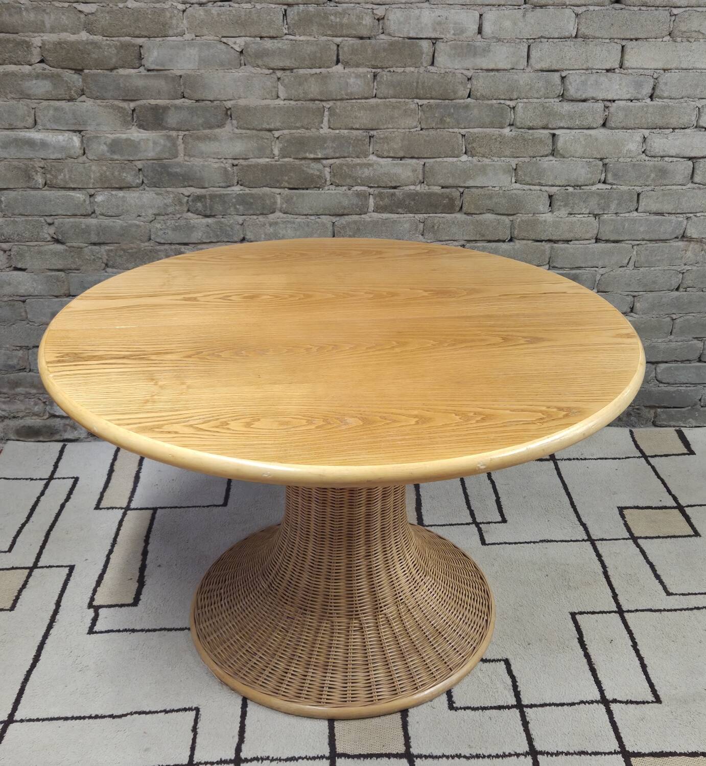 Dining table wood and rattan 1970
