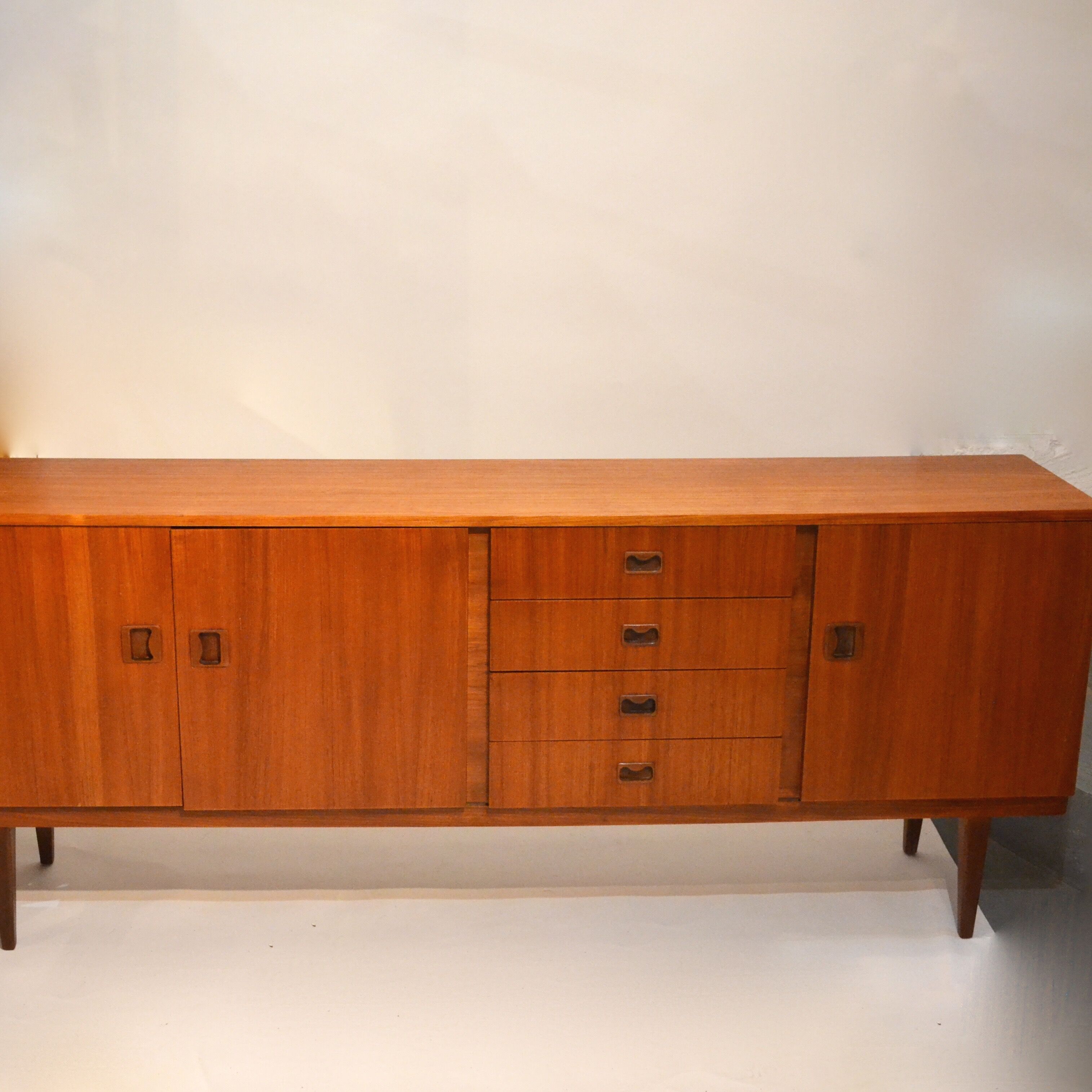 Enfilade scandinave en teck