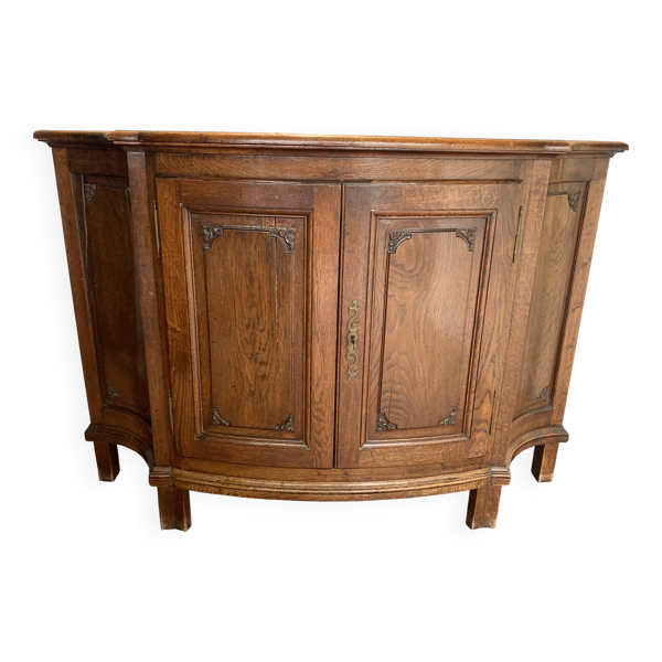 Buffet a hauteur d'appui de style Louis XIV en chêne massif XIX siècle