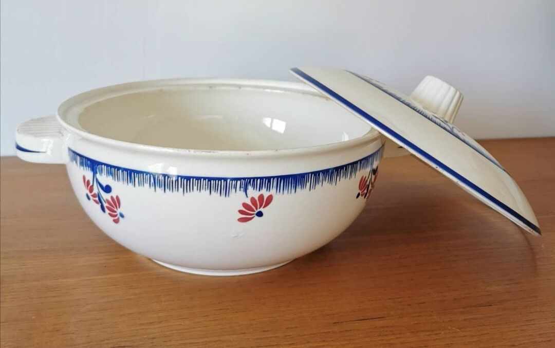 Soupière en faïence de Badonviller