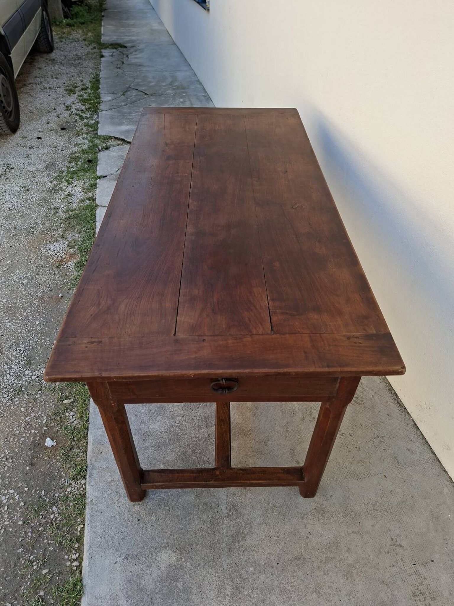 Rustic monastery farmhouse table, antique, 19th century, made of walnut.