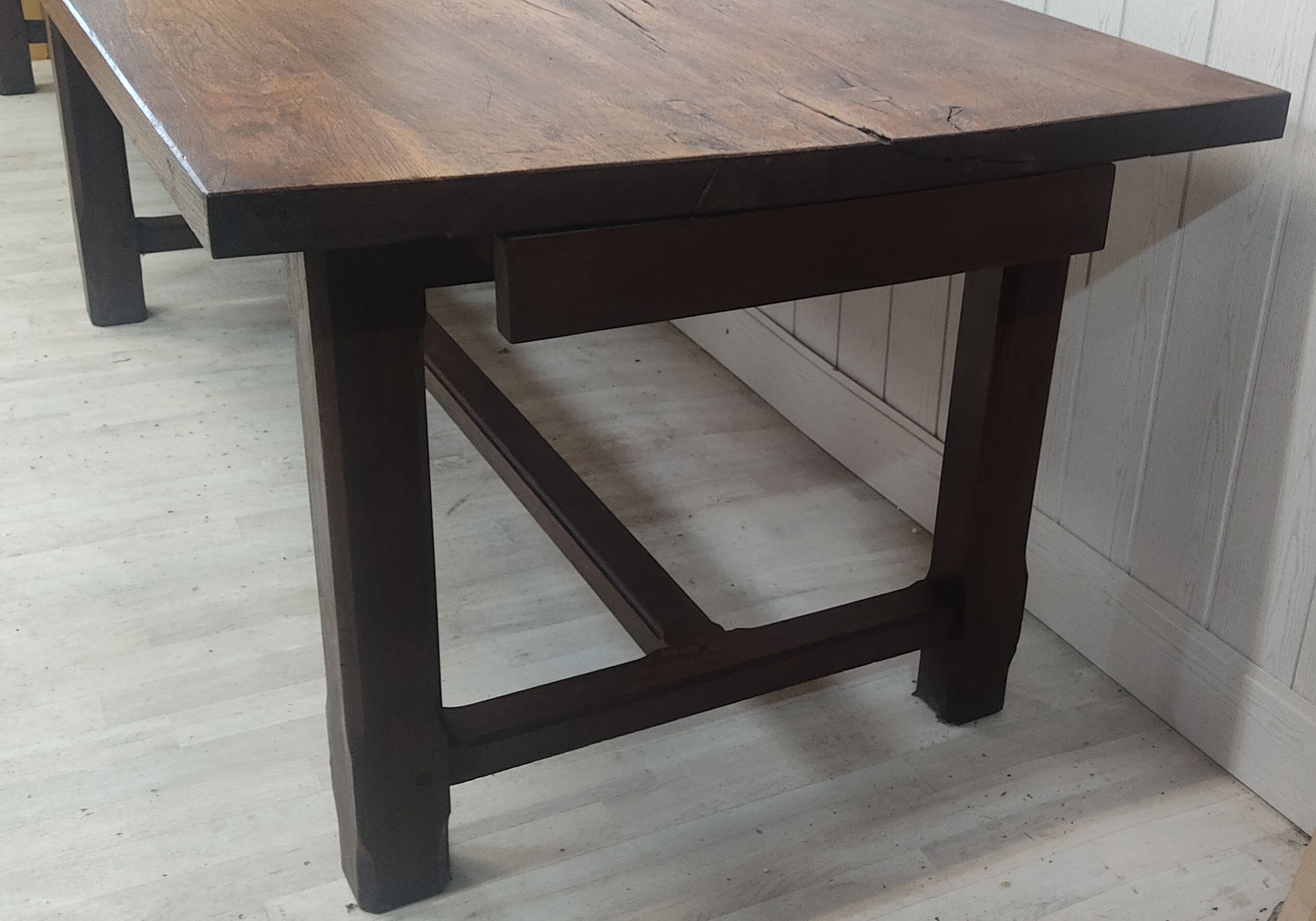 Farmhouse table 3m60 extendable solid oak and its two benches