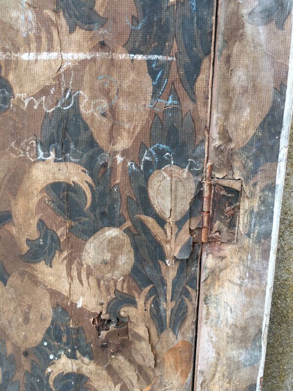 Porte de dépendance de ferme en pin