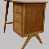 Child desk