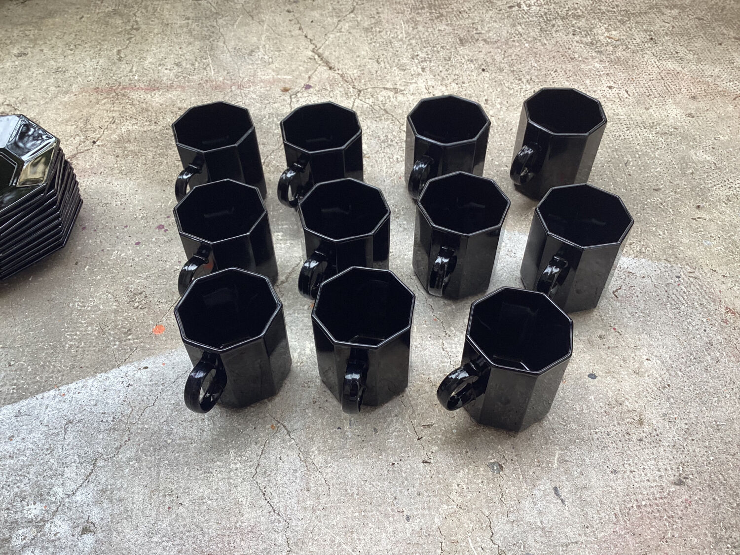 Large 11-cup coffee service Arcoroc vintage Esso collection