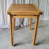 Extendable table