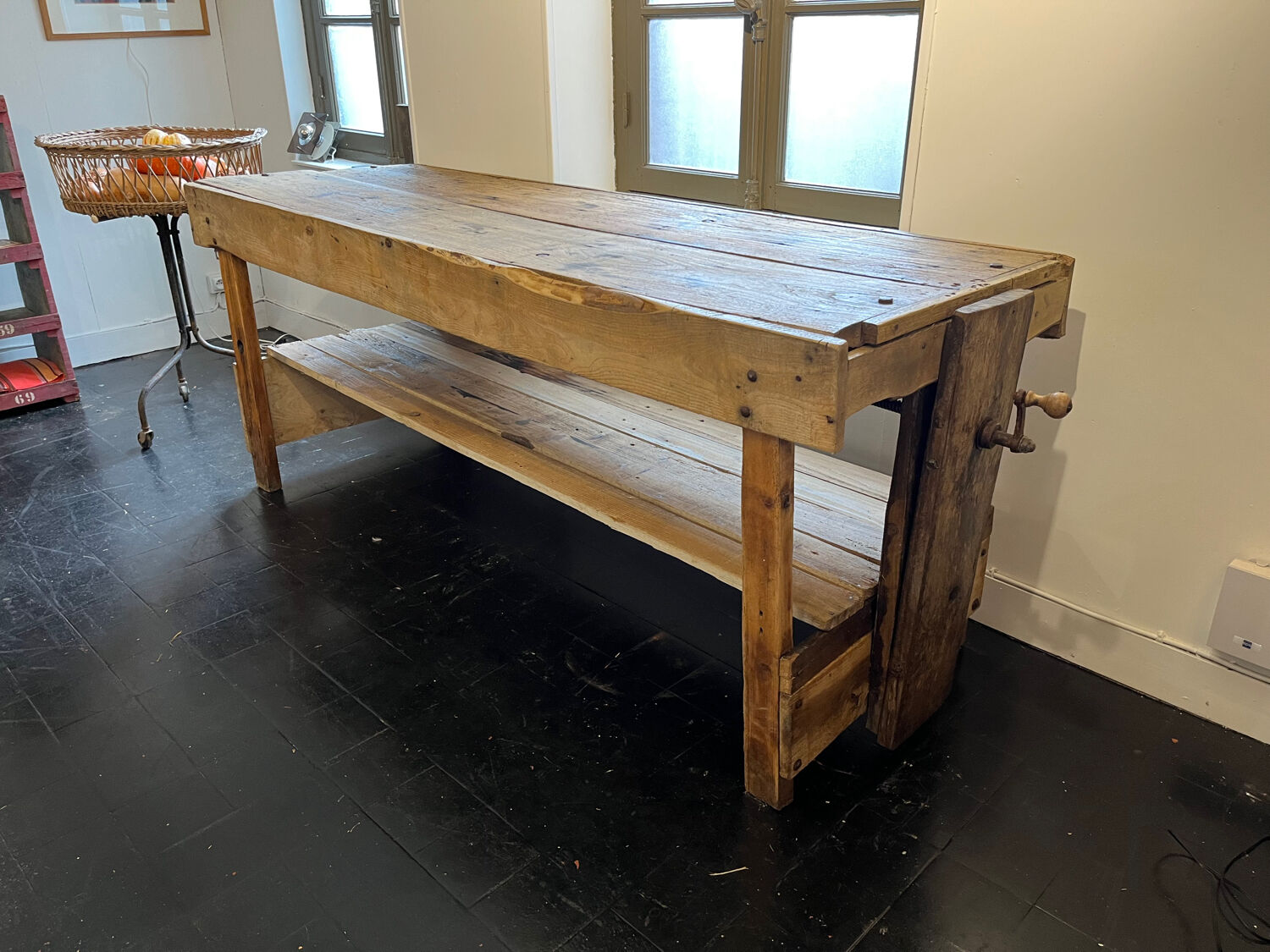 Carpenter's workbench