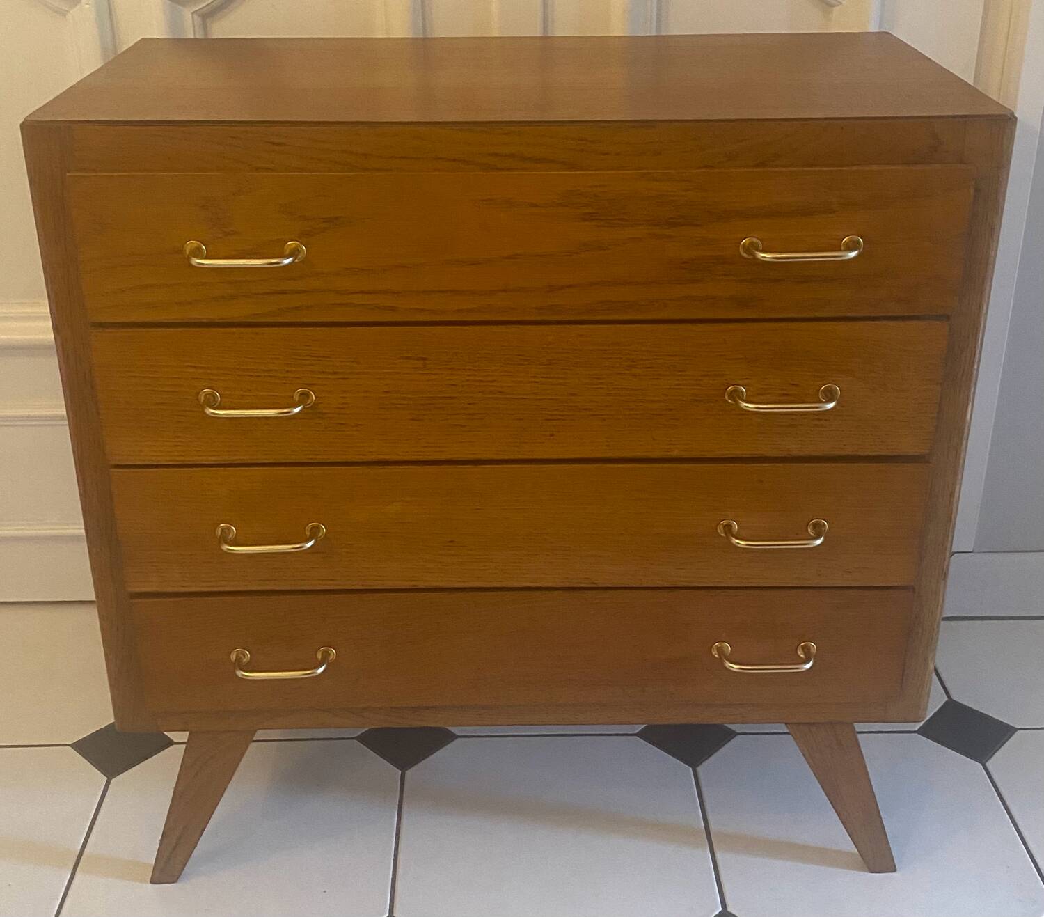 Commode vintage pieds compas