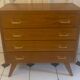 Commode vintage pieds compas