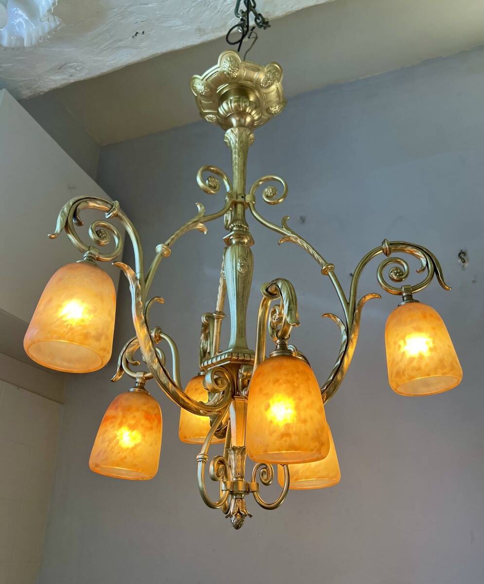 Art Deco tulip chandelier Daum