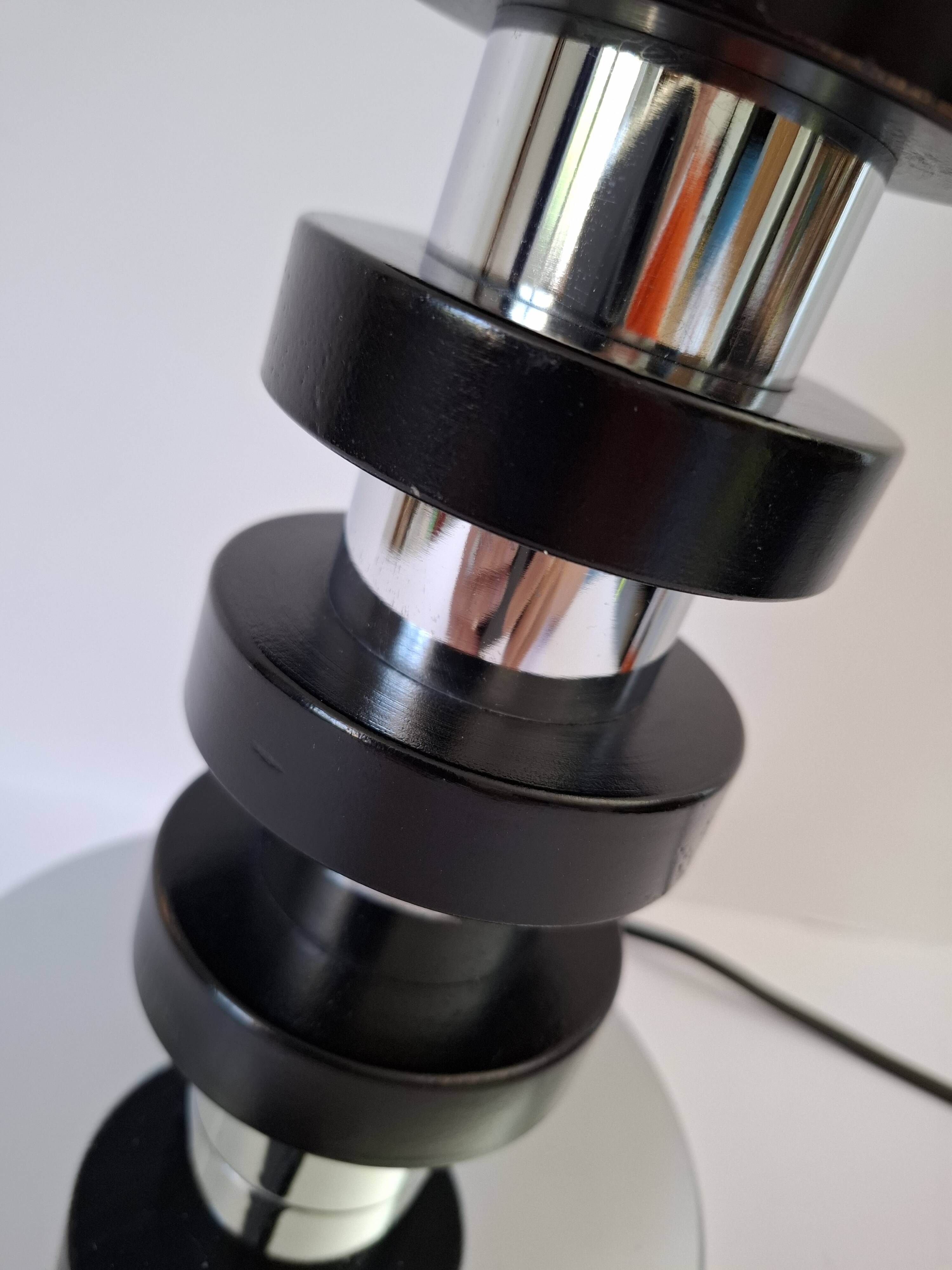 Chrome metal and wood lamp base from the 70s.