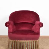 Sofa and pair of toad armchairs in red velvet.