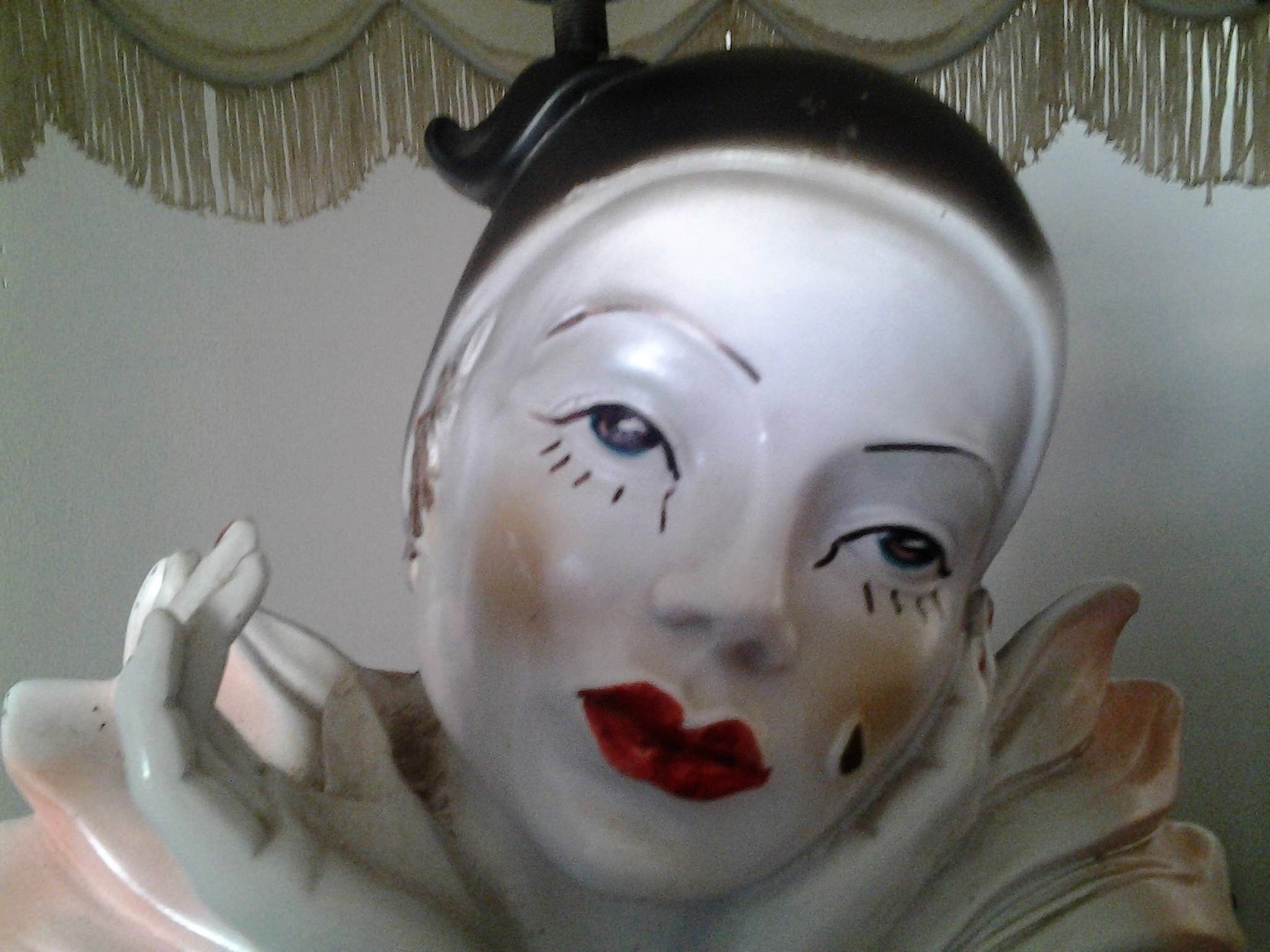 Pierrot lamp