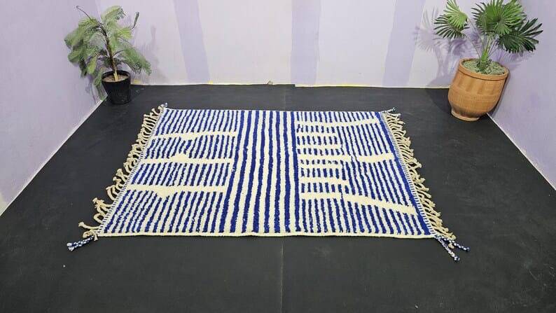 Custom-made Moroccan natural wool rug in pure wool, 2/3 m.
