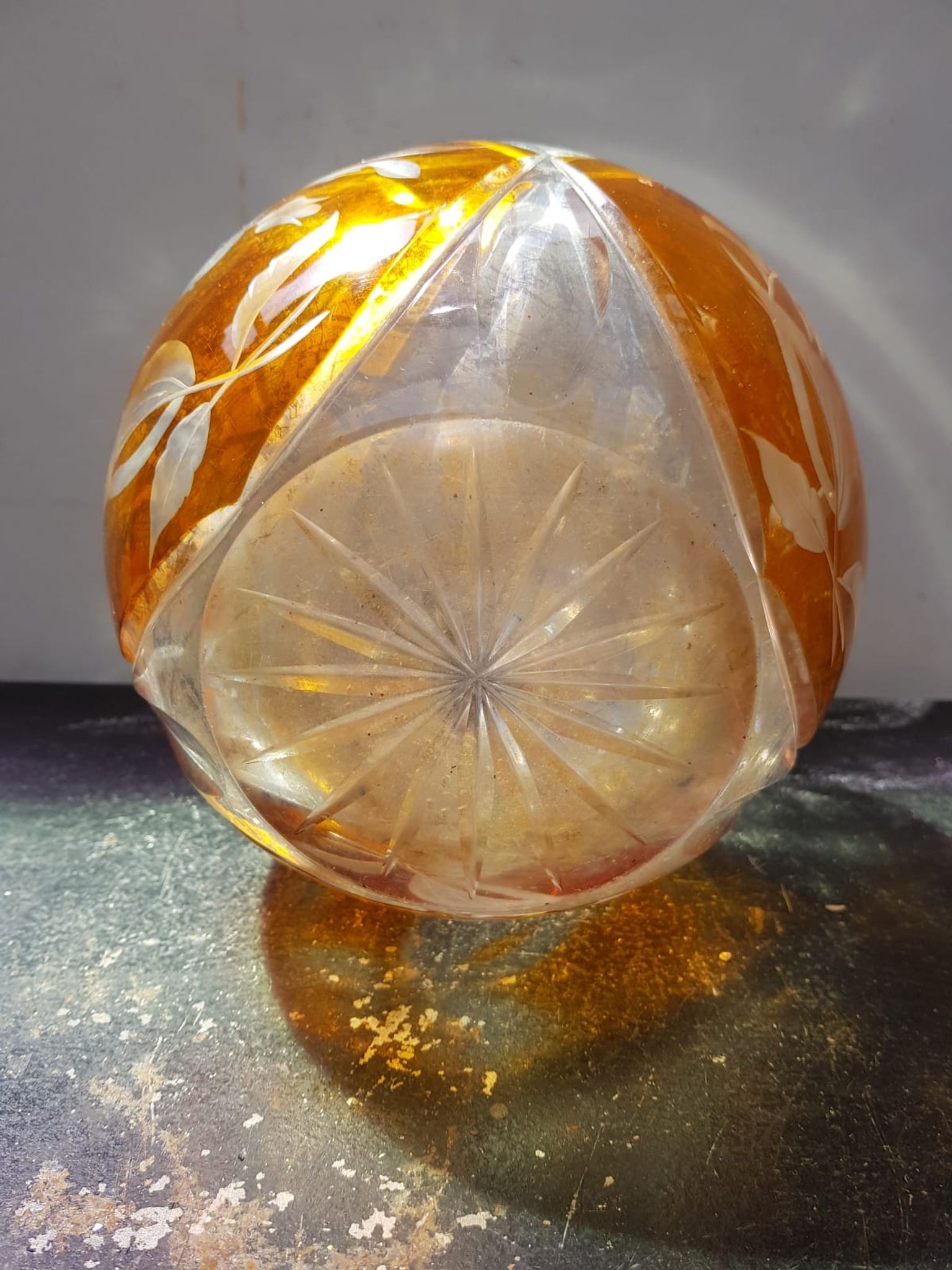 Ancien Vase Cristal Taillé Transparent & Orange Décor Fleurs Vintage